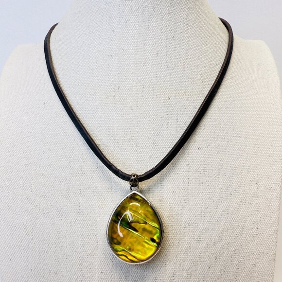 Fossil Pendant Necklace Green Iridescent Reversible Butterfly Leather Cord - Picture 1 of 5